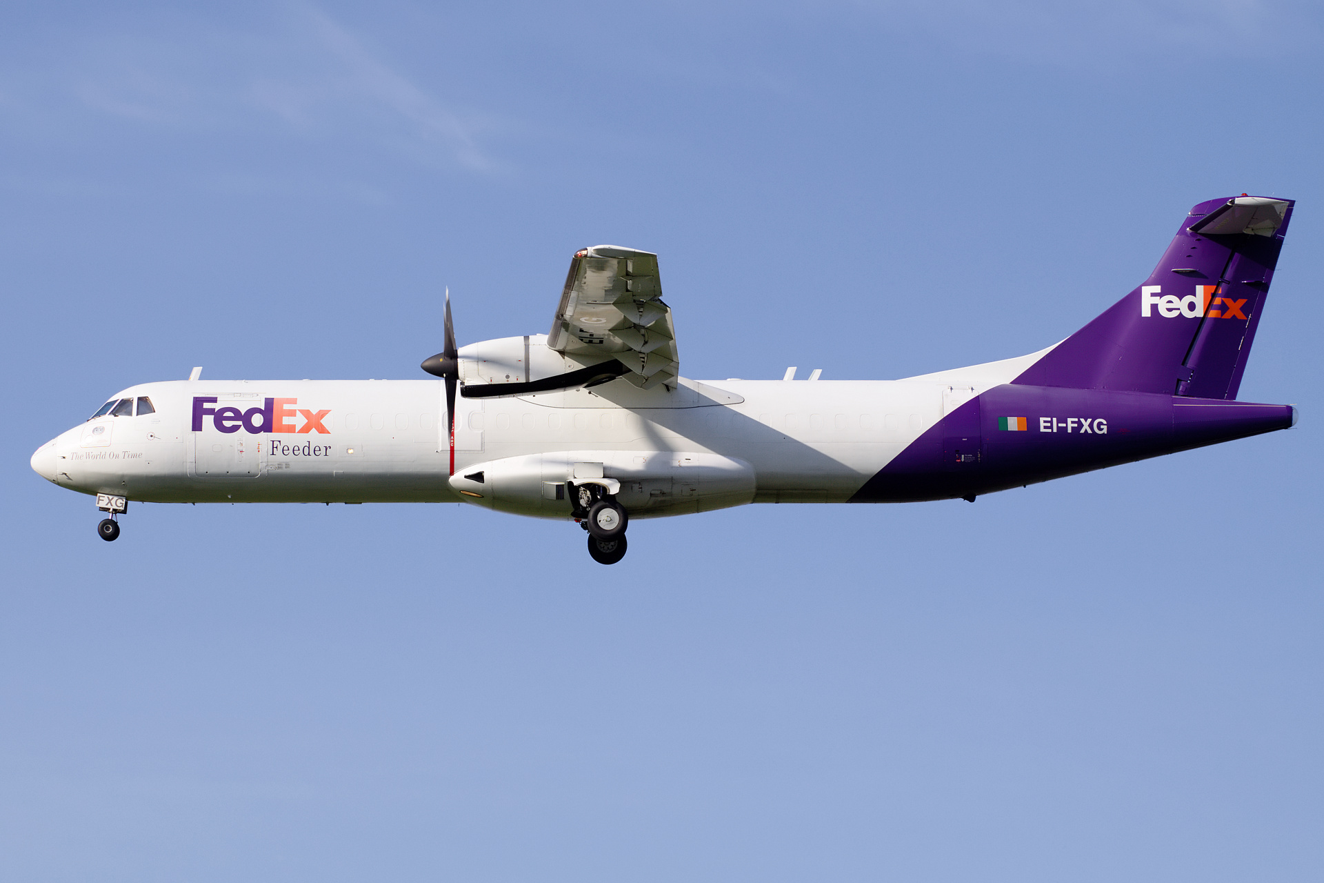 EI-FXG, FedEx (Aircraft » EPWA Spotting » ATR 72 » FedEx)