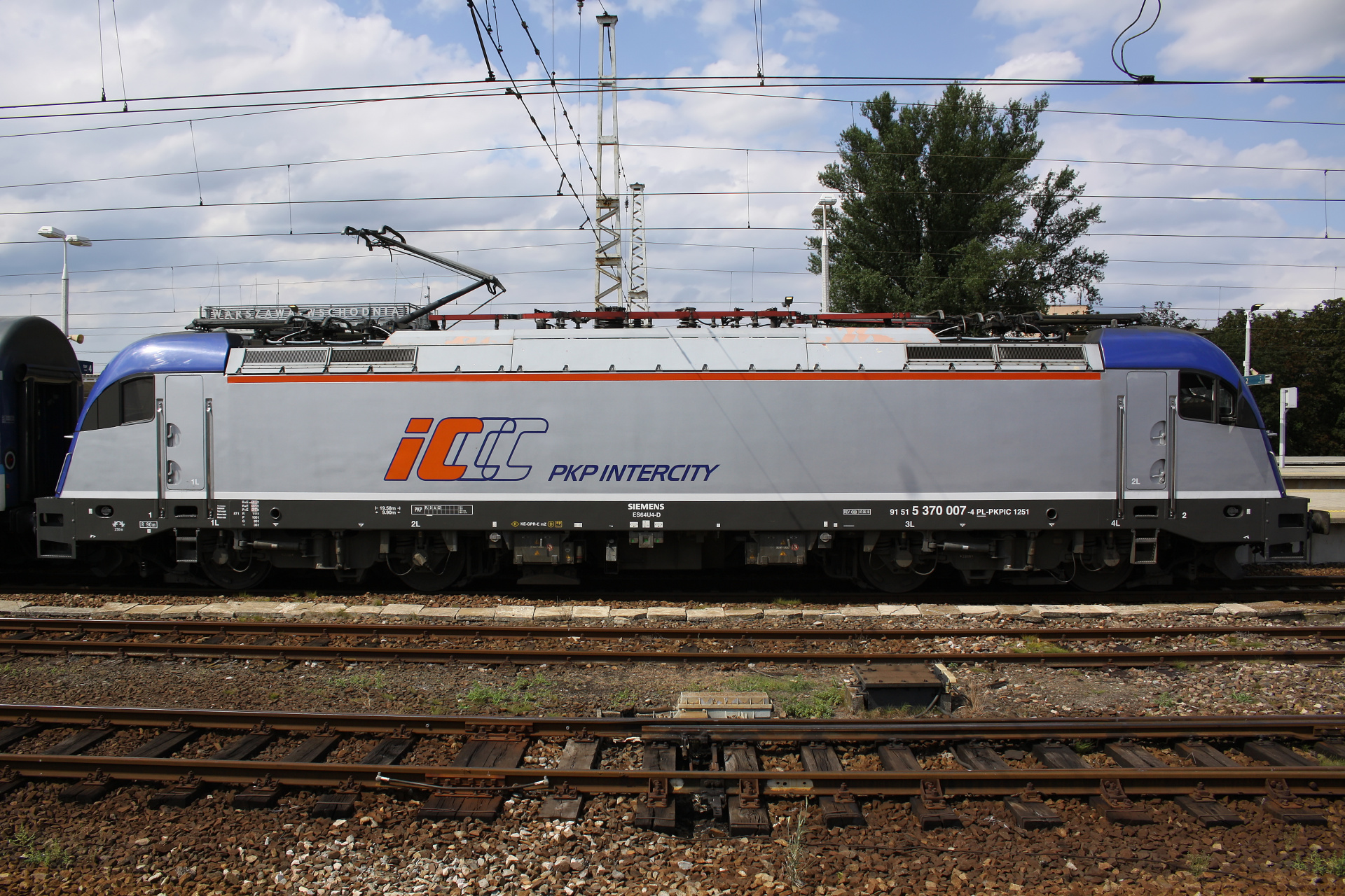 EU44-007 Husarz (Vehicles » Trains and Locomotives » Siemens EuroSprinter ES64U4 Taurus » PKP Intercity)
