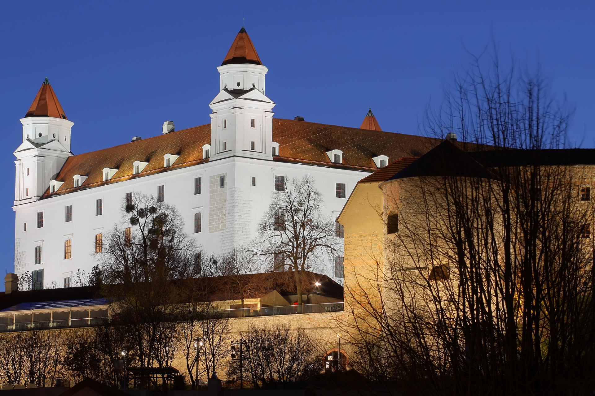 Zamek w Bratysławie (Podróże » Bratysława » Miasto w nocy)