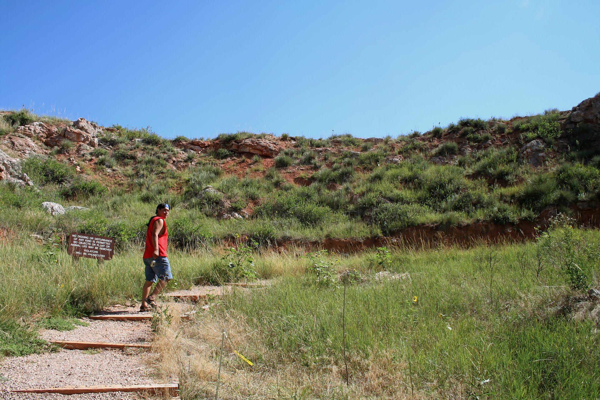 Vore Buffalo Jump (Travels » US Trip 1: Cheyenne Country » The Journey » Route 14)