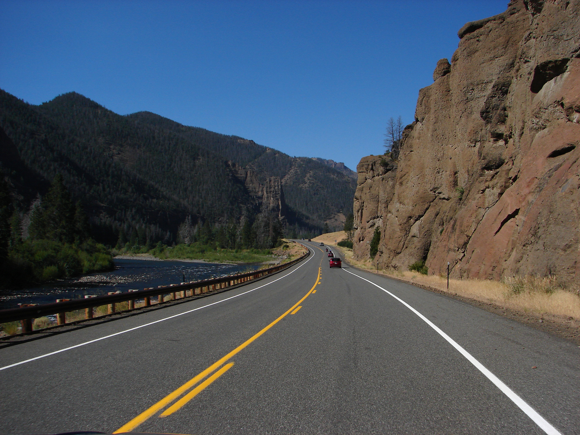 Przybywamy (Podróże » USA: Na ziemi Czejenów » Wielka Podróż » Shoshone National Forest)