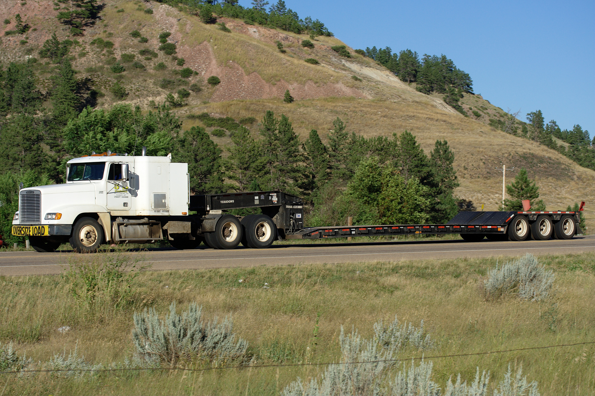 Freightliner FLD120 (Travels » US Trip 1: Cheyenne Country » Vehicles)