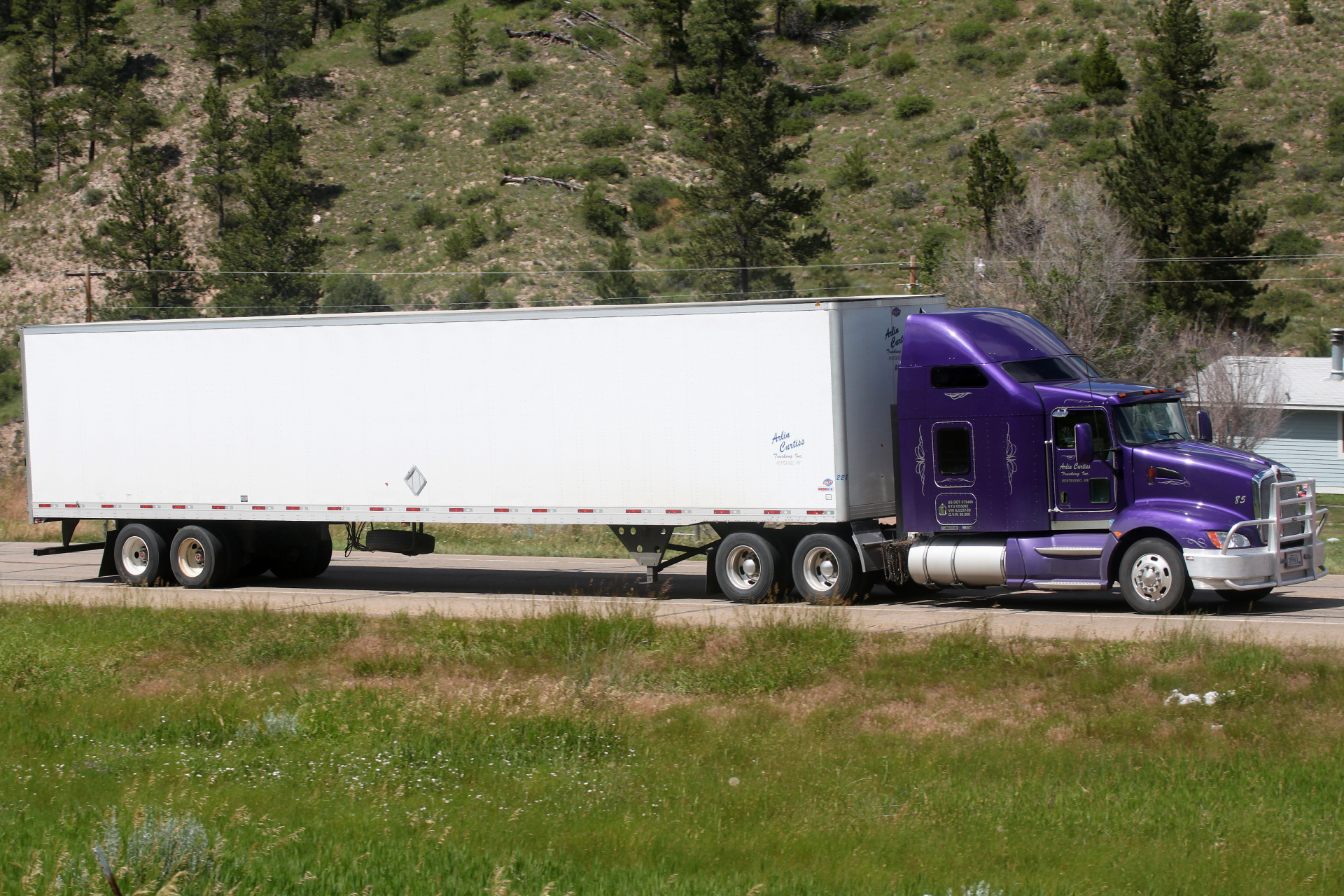 Kenworth T660 (Travels » US Trip 3: The Roads Not Taken » Vehicles)