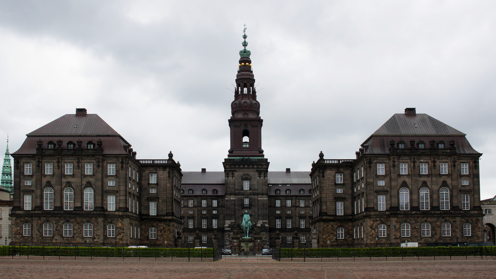 Christiansborg Palace (Podróże » Kopenhaga » Miasto za dnia)