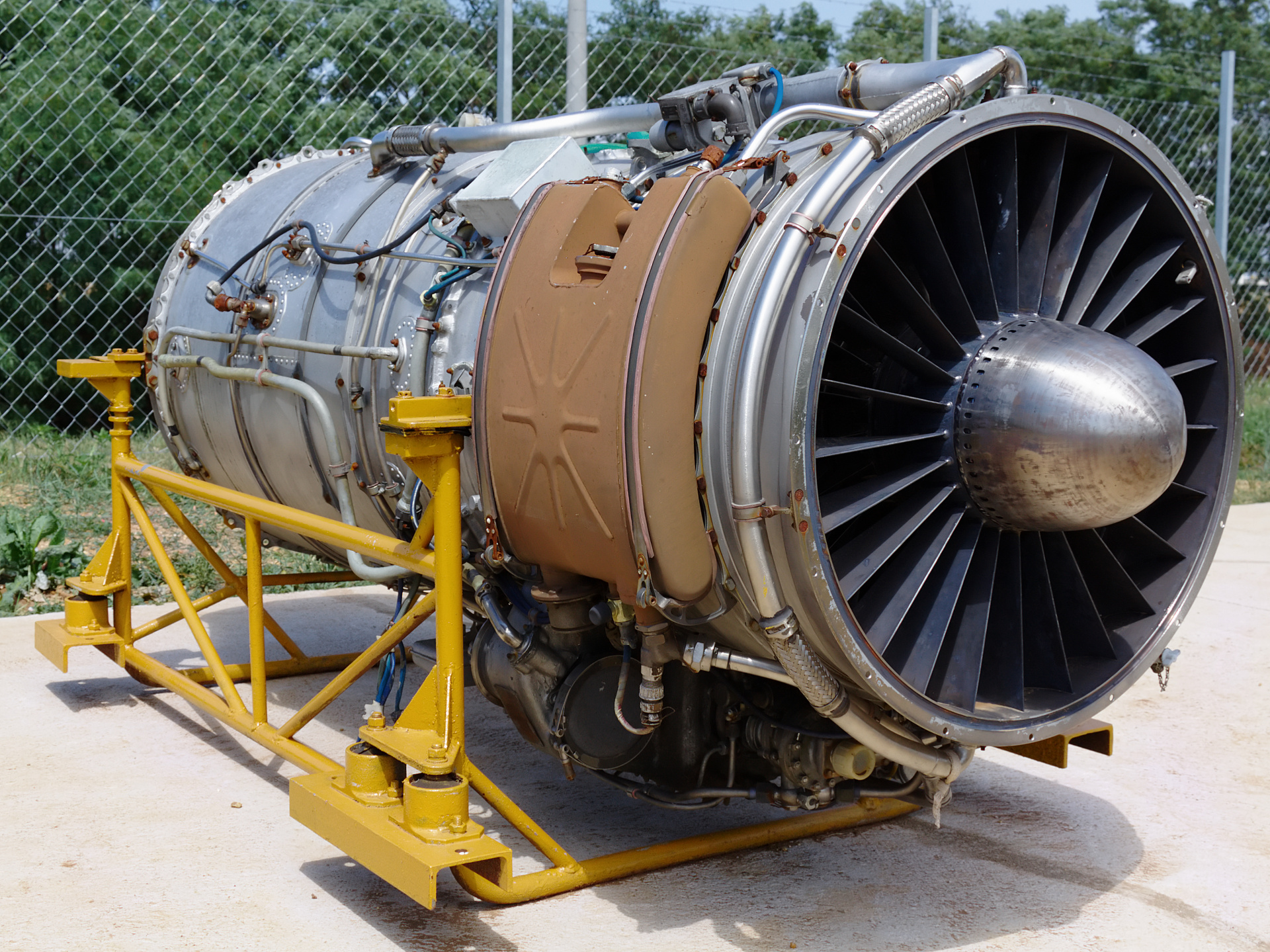 silnik Iwczenko AI-25 (Samoloty » Spotting na Ferihegy » Aeropark Budapest)