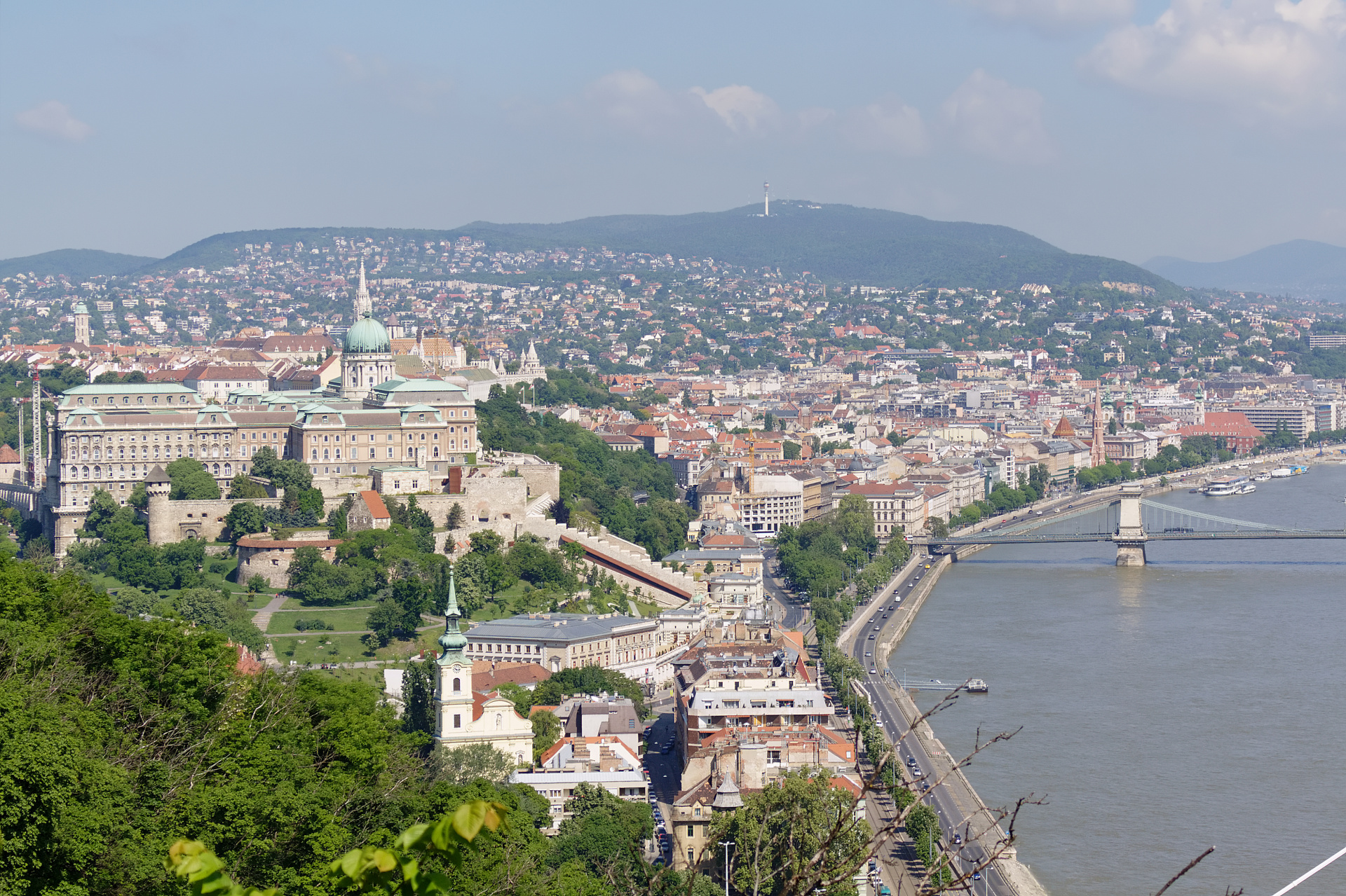 Buda ze Wzgórza Gellerta (Podróże » Budapeszt » Budapeszt za dnia)