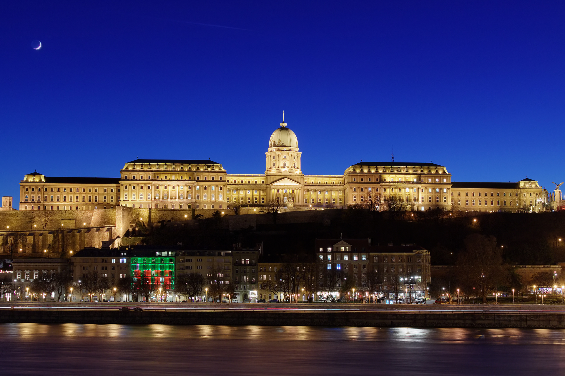 Zamek Królewski w Budzie (Podróże » Budapeszt » Budapeszt w nocy)