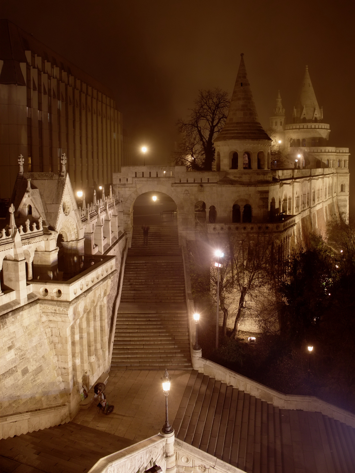 Halaszbastya - Baszta Rybacka (Podróże » Budapeszt » Budapeszt w nocy)