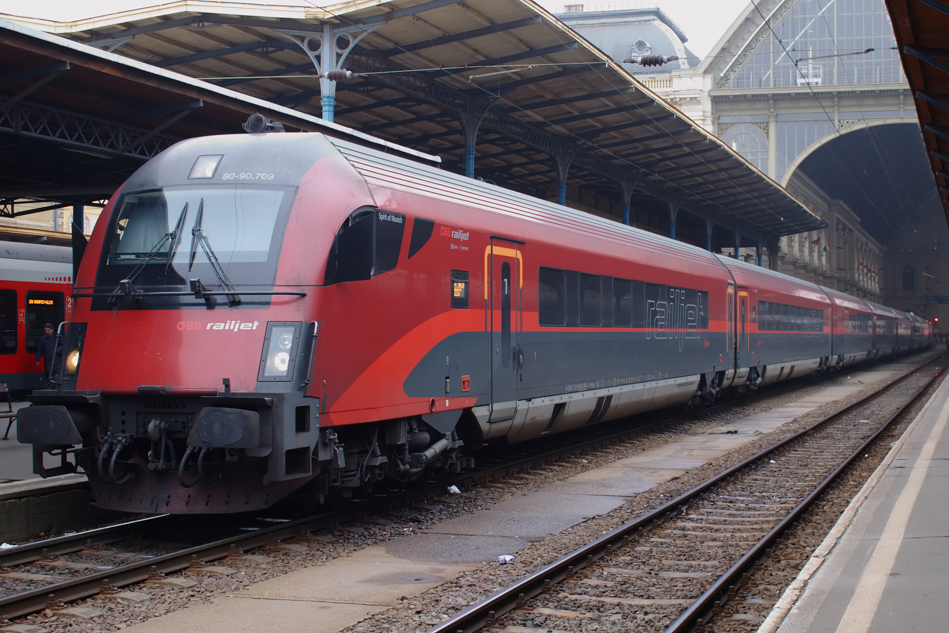 Siemens Afmpz 80-90.7 (Podróże » Budapeszt » Pojazdy » Pociągi i lokomotywy)