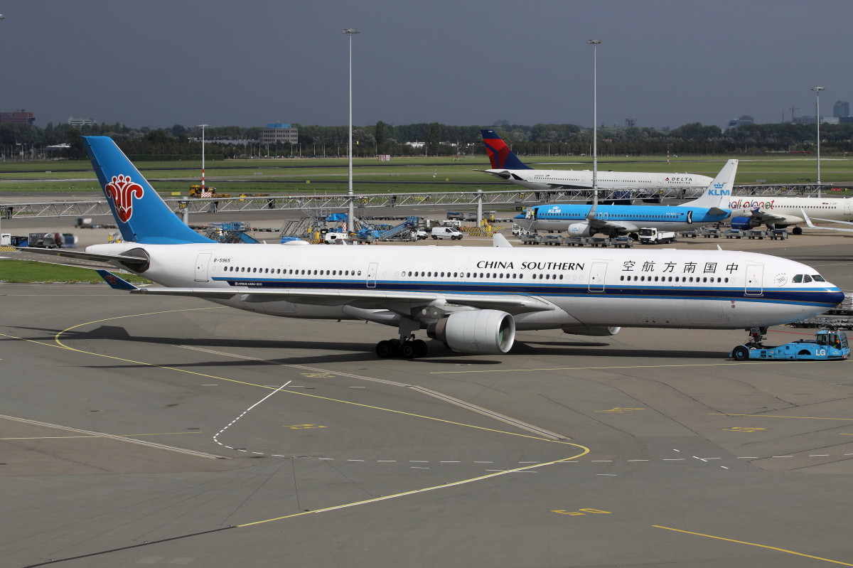 B-5965, China Southern Airlines (Samoloty » Spotting na Schiphol » Airbus A330-300)