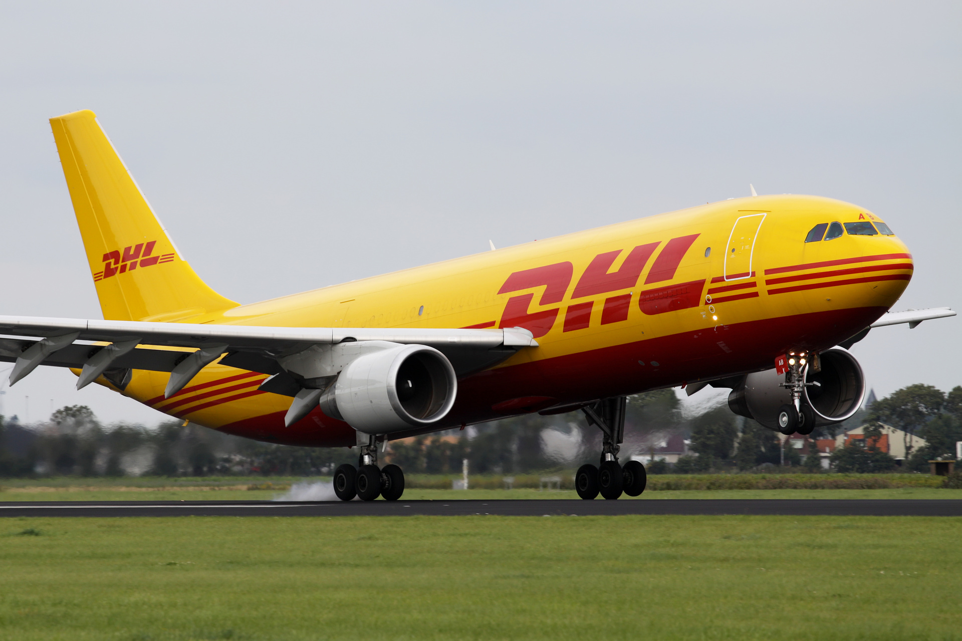 D-AEAB, DHL (Samoloty » Spotting na Schiphol » Airbus A300B4-600F)