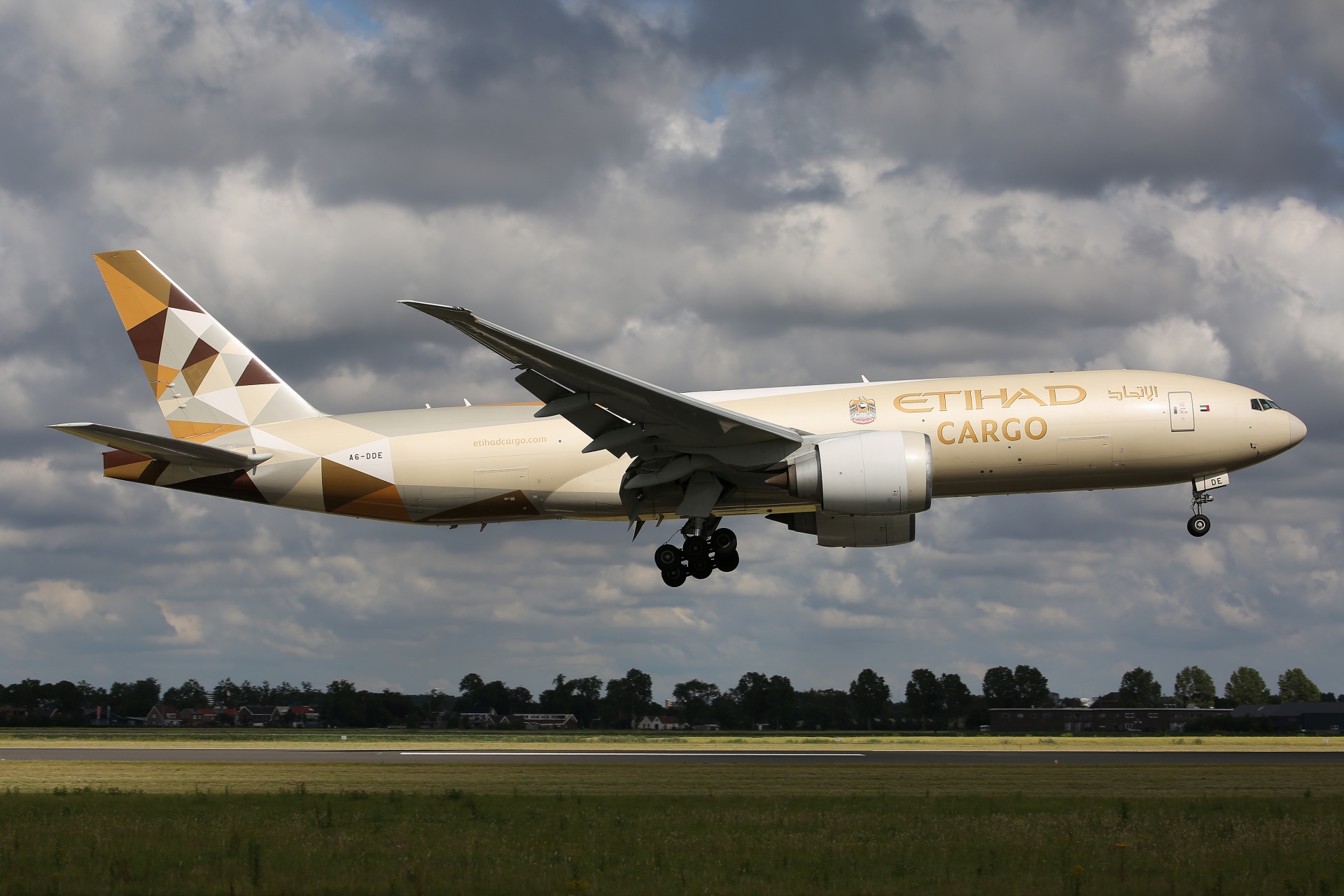 A6-DDE, Etihad Cargo (Aircraft » Schiphol Spotting » Boeing 777F)