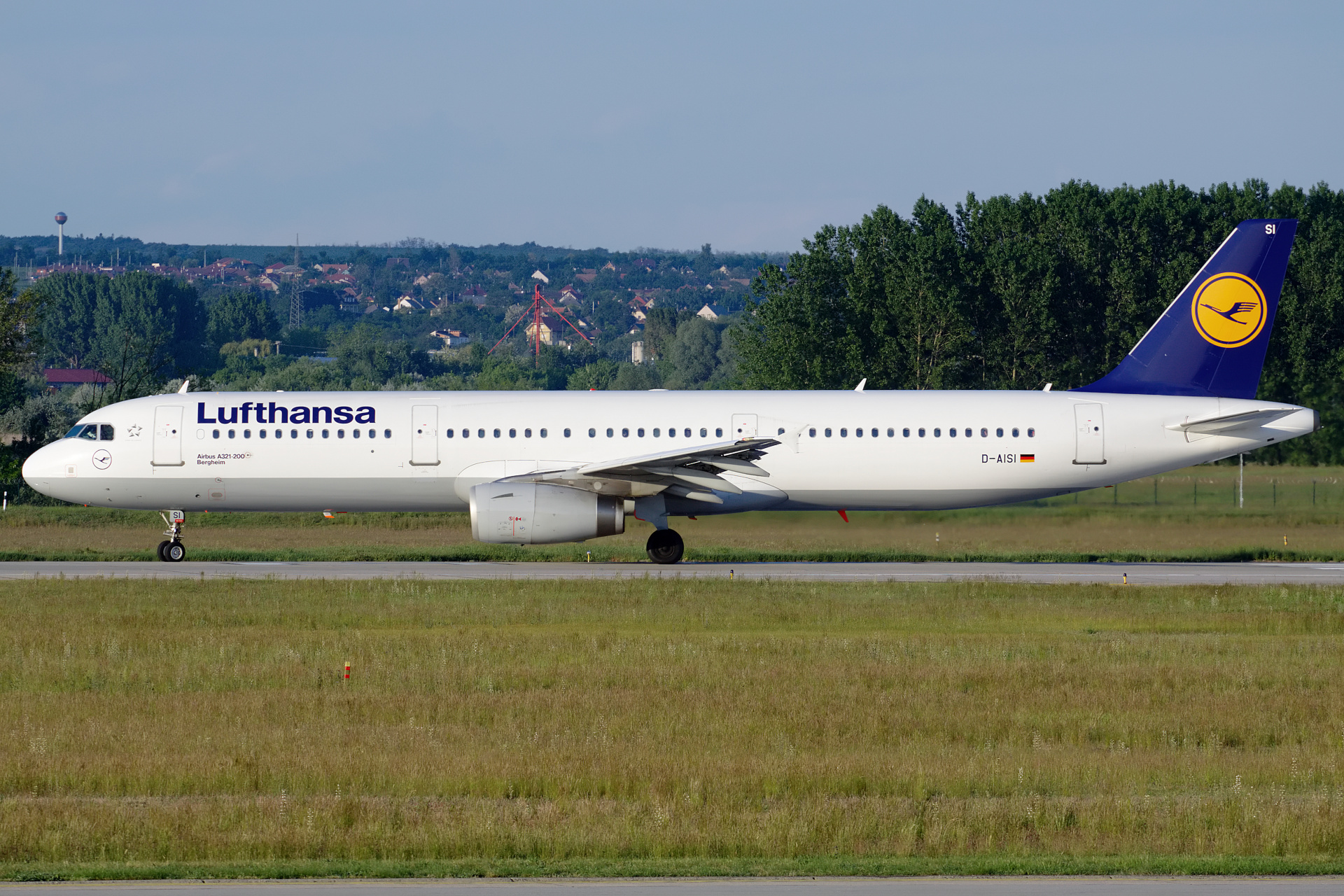 D-AISI, Lufthansa (Samoloty » Spotting na Ferihegy » Airbus A321-200)