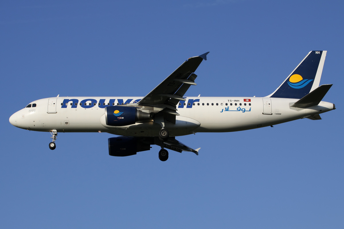 TS-INH (Samoloty » Spotting na EPWA » Airbus A320-200 » Nouvelair)