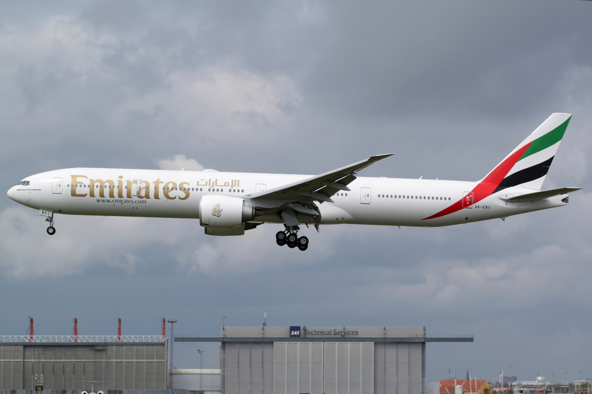 Boeing 777-300ER, A6-EBX, Emirates (Samoloty » Spotting w Kopenhadze Kastrup » pozostałe)