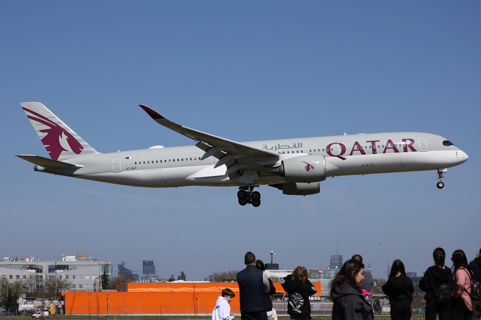 A7-ALF (Samoloty » Spotting na EPWA » Airbus A350-900 » Qatar Airways)