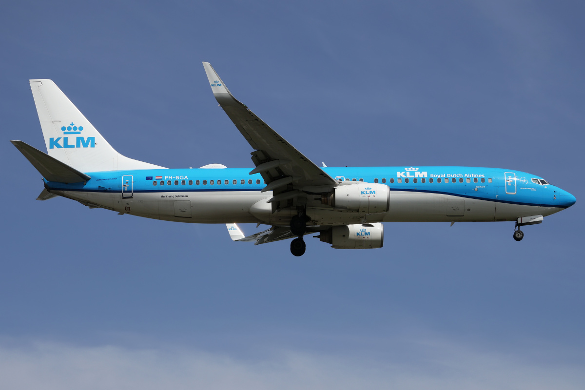 PH-BGA (new livery) (Aircraft » EPWA Spotting » Boeing 737-800 » KLM Royal Dutch Airlines)
