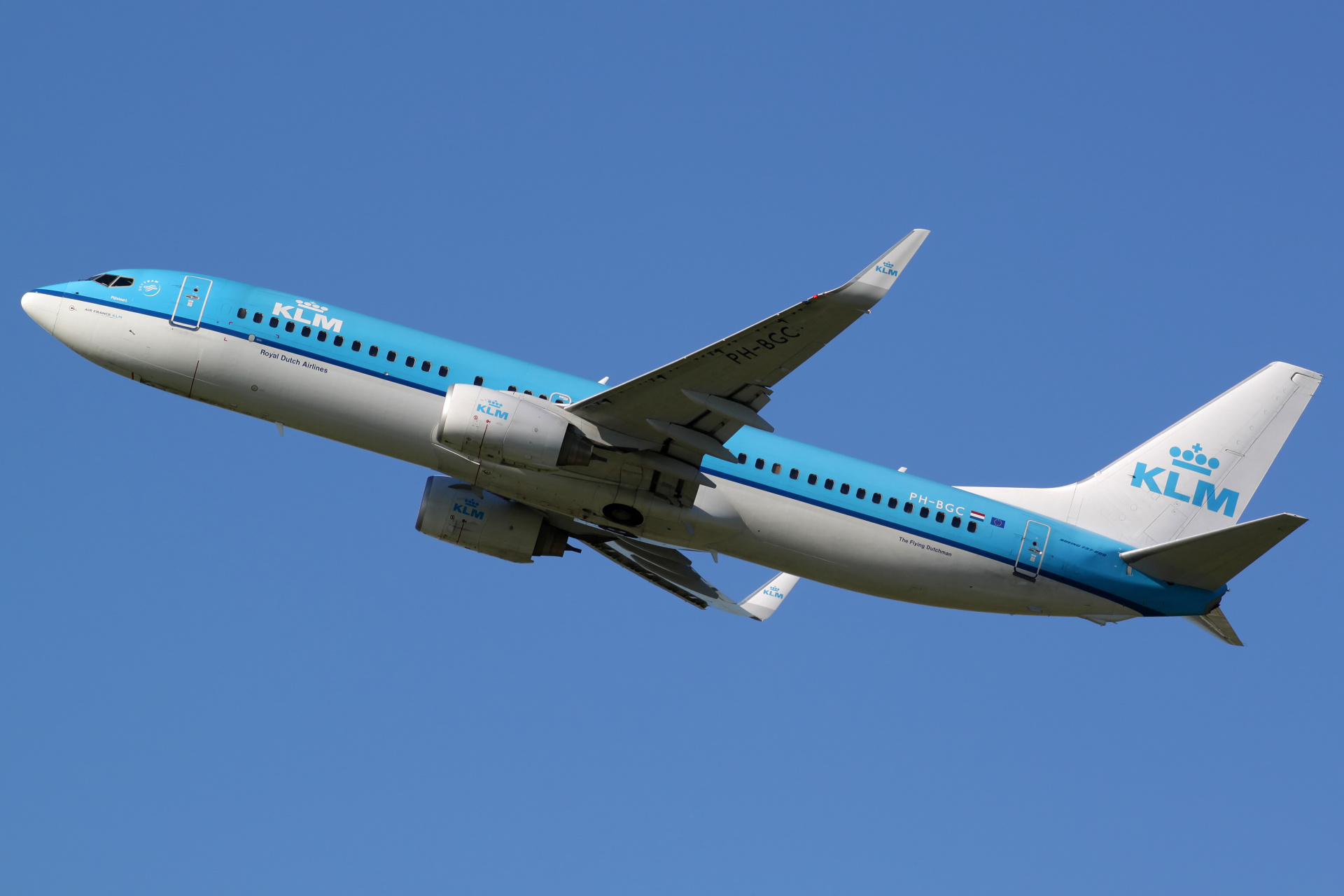PH-BGC (Aircraft » EPWA Spotting » Boeing 737-800 » KLM Royal Dutch Airlines)