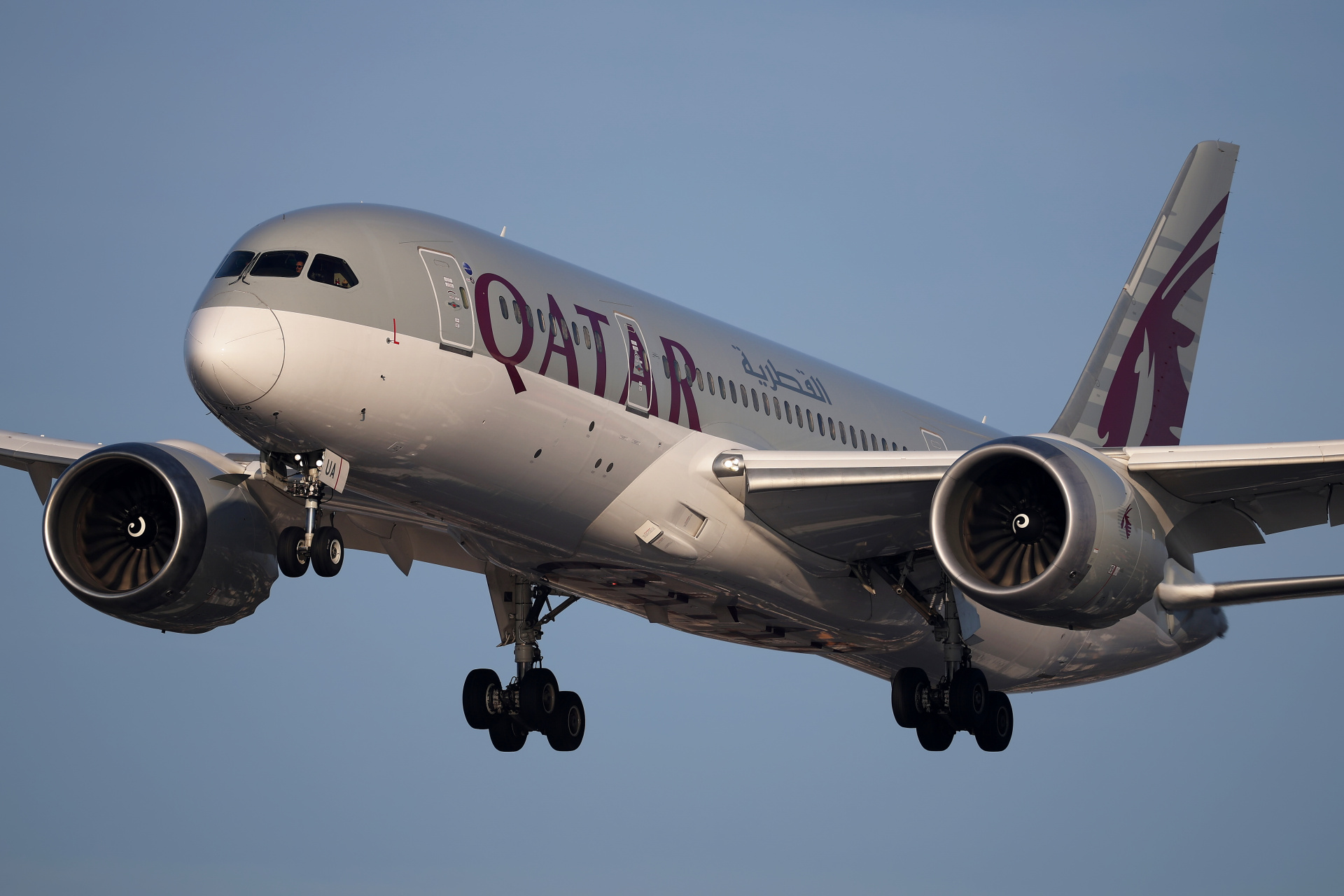 A7-BUA (Aircraft » EPWA Spotting » Boeing 787-8 Dreamliner » Qatar Airways)