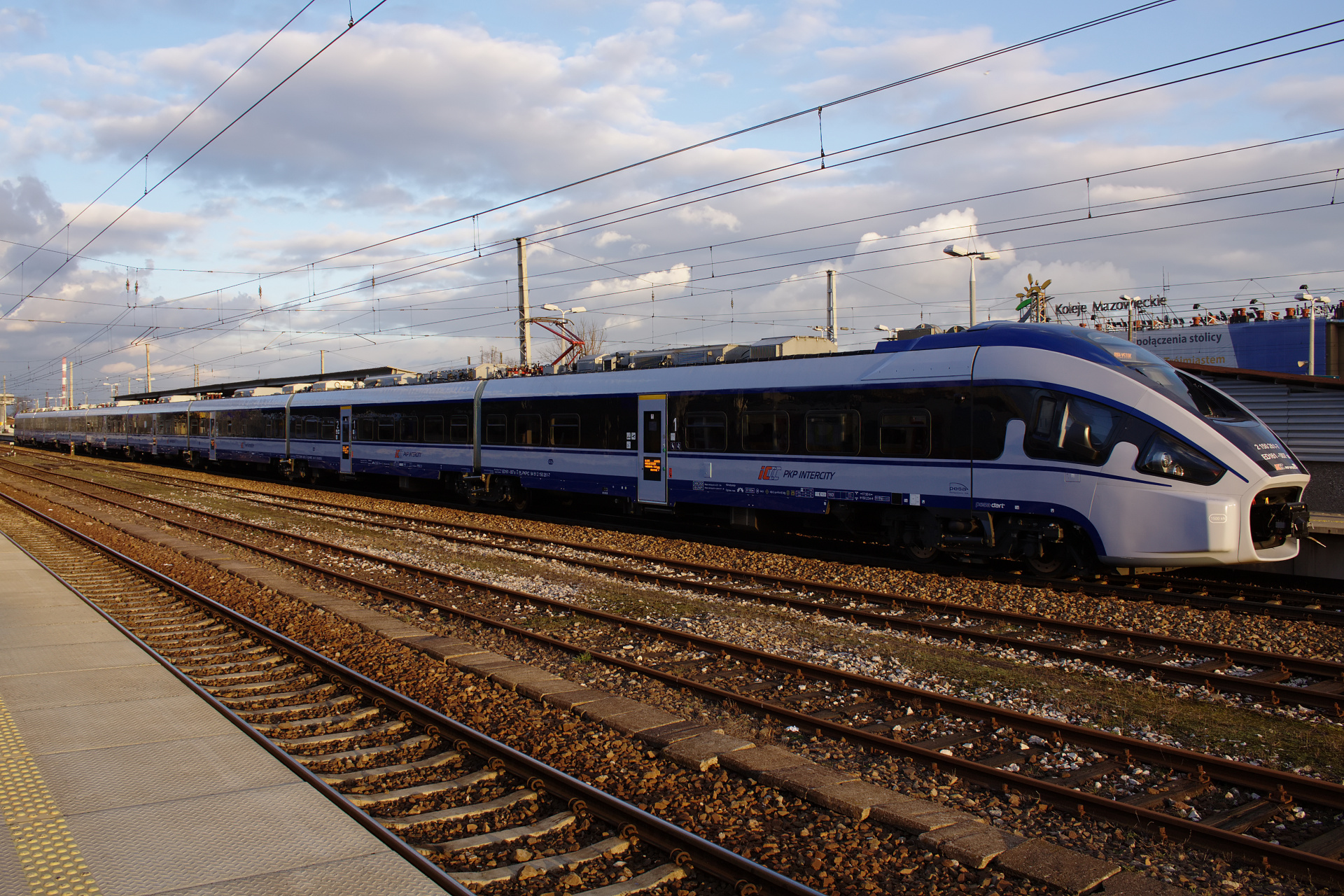 43WE ED161-007 (Vehicles » Trains and Locomotives » Pesa Dart)