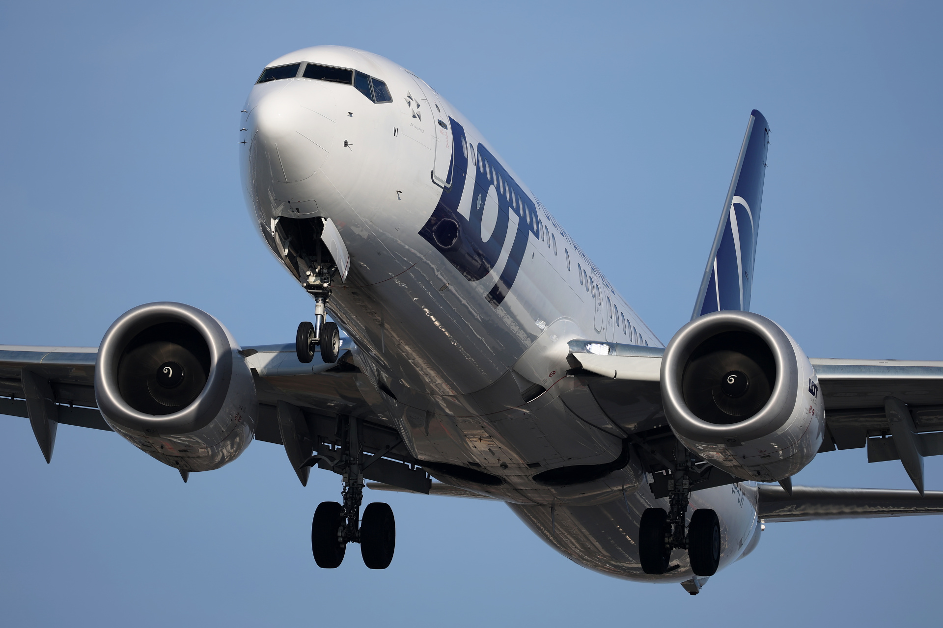 SP-LVI (Aircraft » EPWA Spotting » Boeing 737-8 MAX » LOT Polish Airlines)