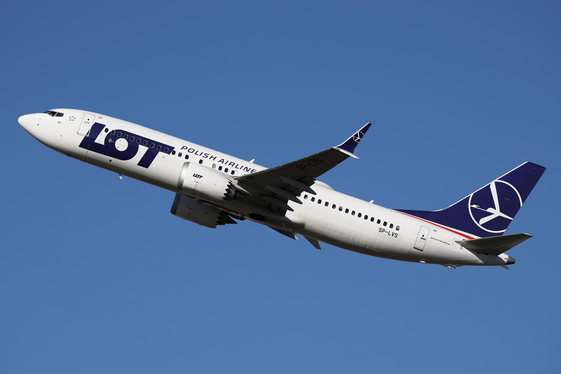 SP-LVS (Aircraft » EPWA Spotting » Boeing 737-8 MAX » LOT Polish Airlines)