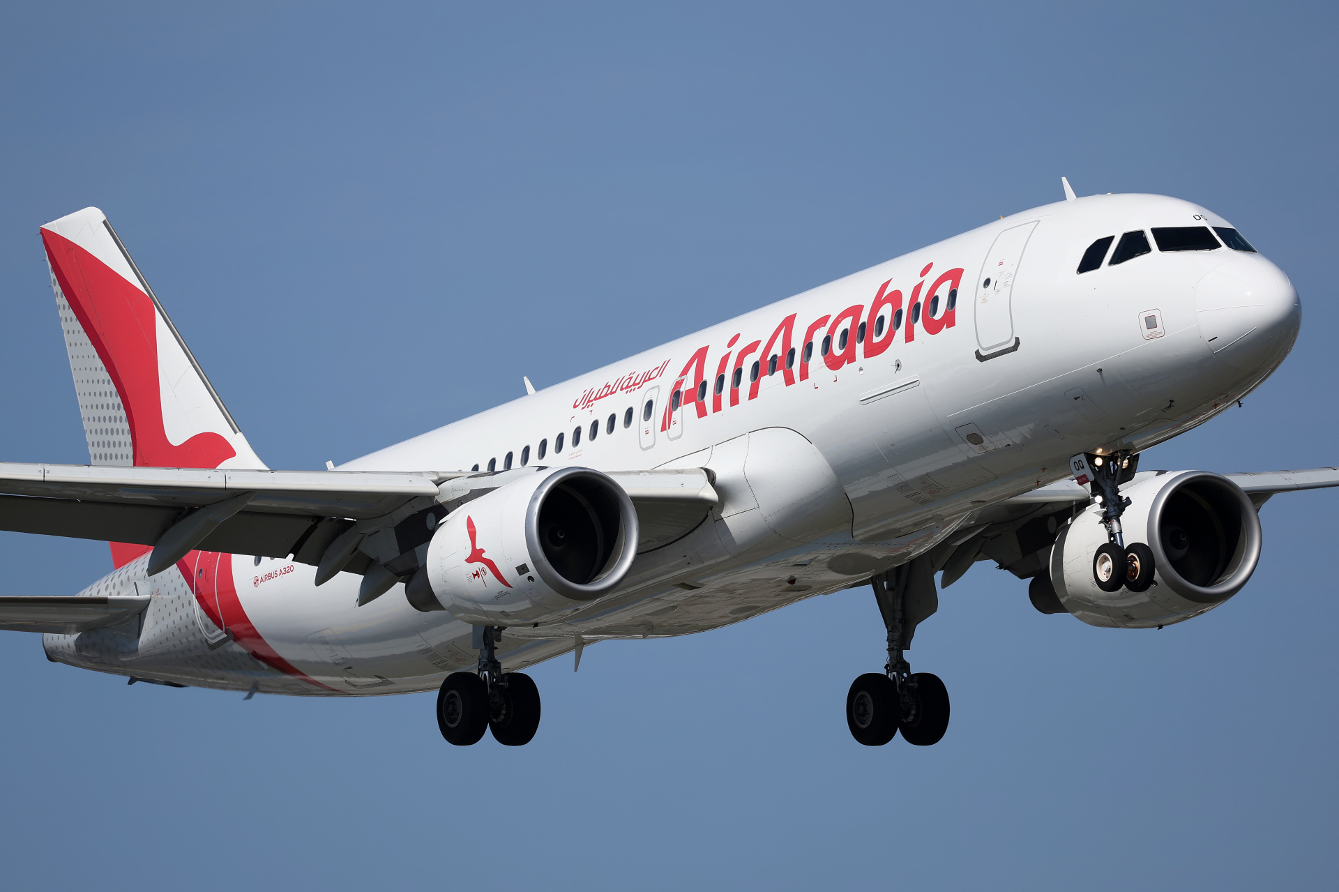 A6-AOQ (Aircraft » EPWA Spotting » Airbus A320-200 » Air Arabia)