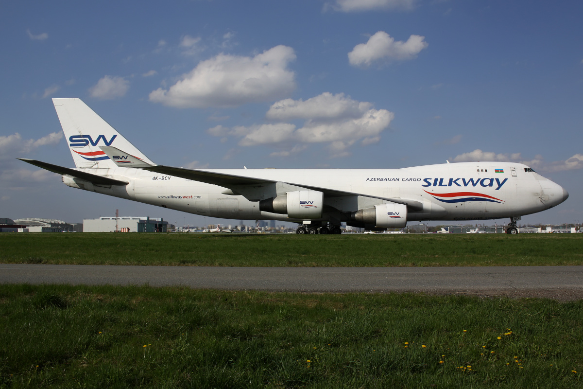 4K-BCV (Samoloty » Spotting na EPWA » Boeing 747-400F » Silk Way West Airlines)