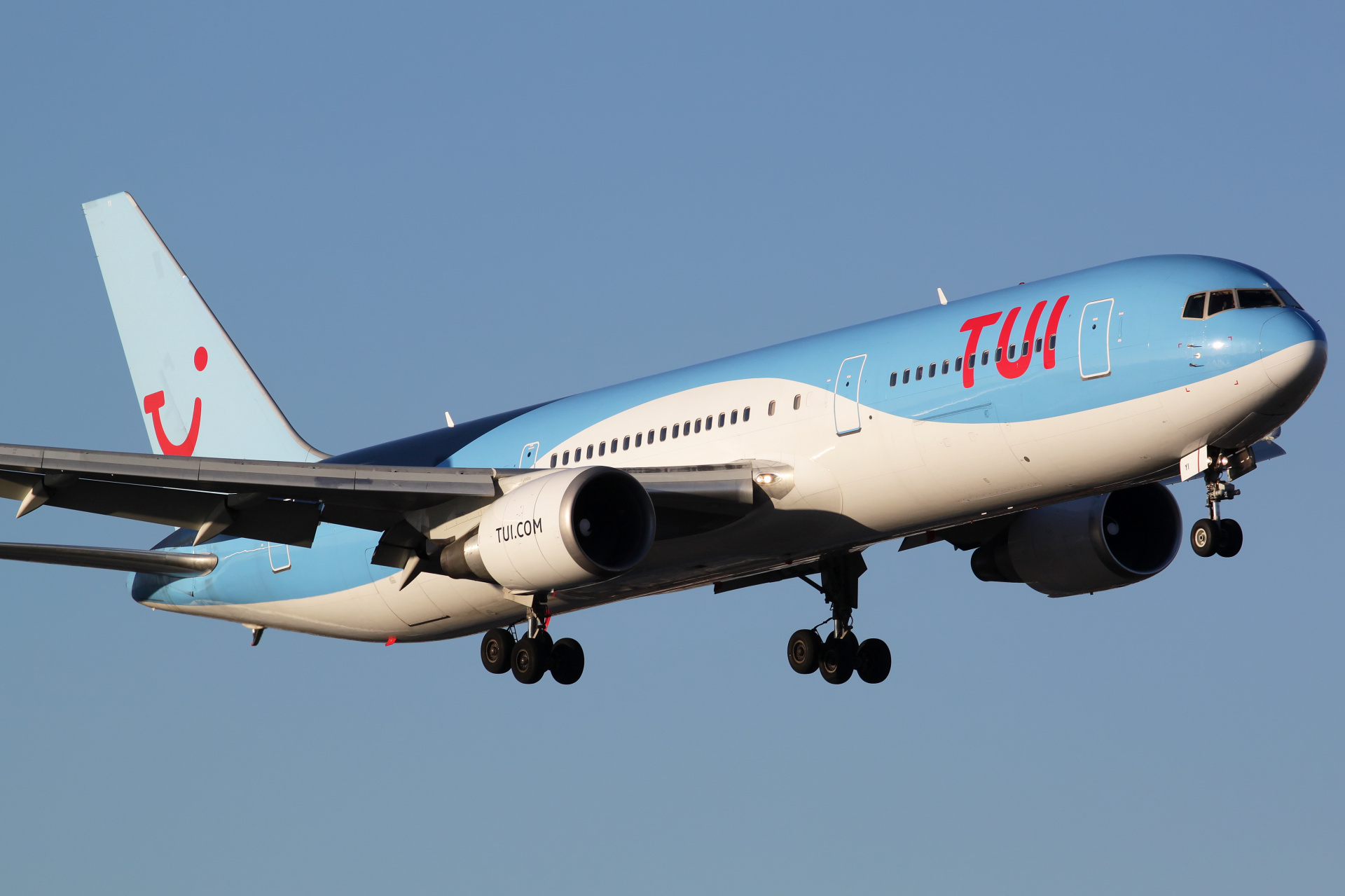 PH-OYI (Aircraft » EPWA Spotting » Boeing 767-300 » TUI fly Netherlands)