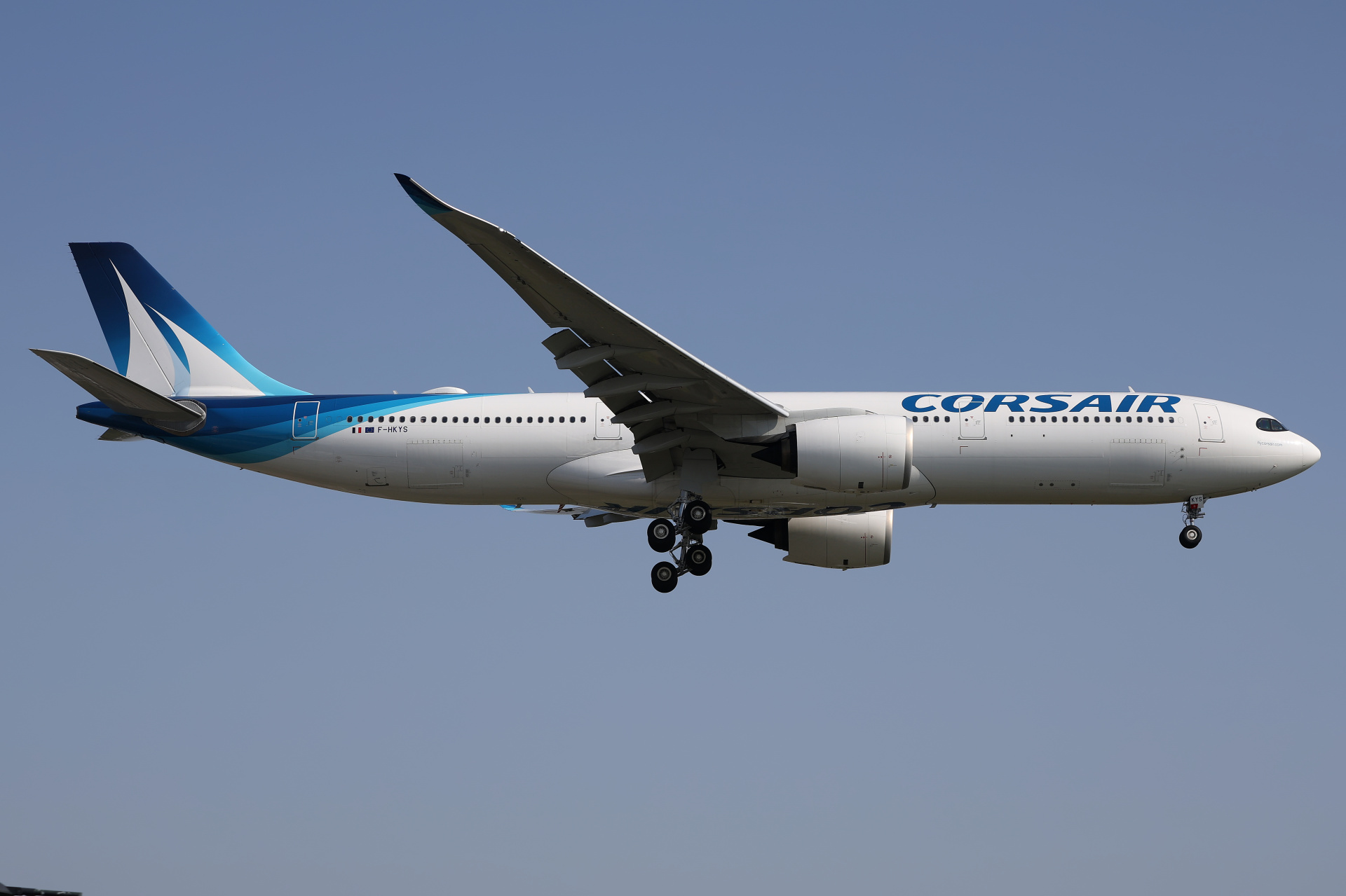 F-HKYS (Aircraft » EPWA Spotting » Airbus A330-900 (A330neo) » Corsair)