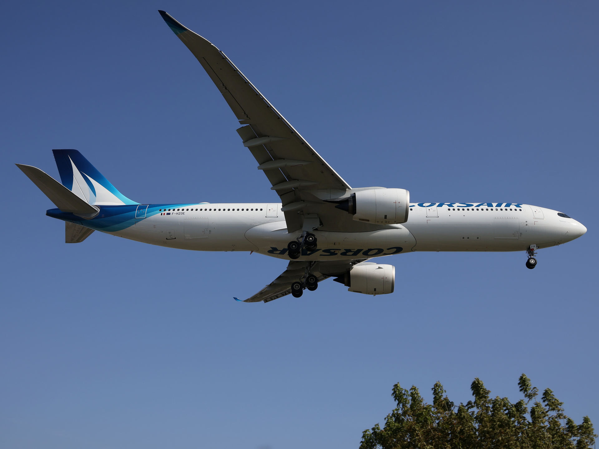 F-HZOE (Aircraft » EPWA Spotting » Airbus A330-900 (A330neo) » Corsair)