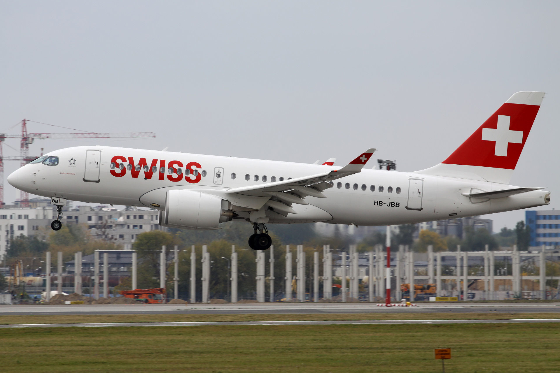 HB-JBB (Samoloty » Spotting na EPWA » Airbus A220-100 » Swiss International Air Lines)