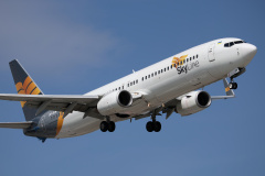 UR-SLW, SkyLine Express Airlines (Aviation » EPWA Spotting » Boeing 737-900 » SkyLine Express Airlines)