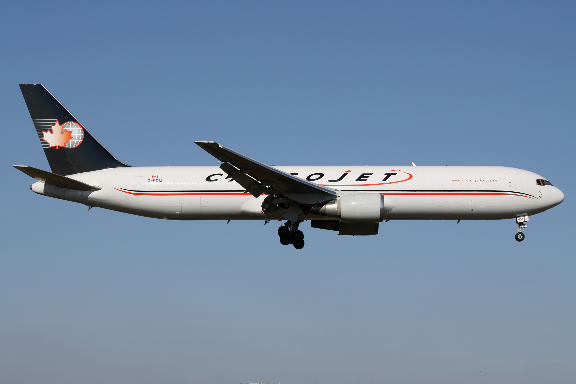 BDSF, C-FDIJ (Samoloty » Spotting na EPWA » Boeing 767-300F » Cargojet Airways)