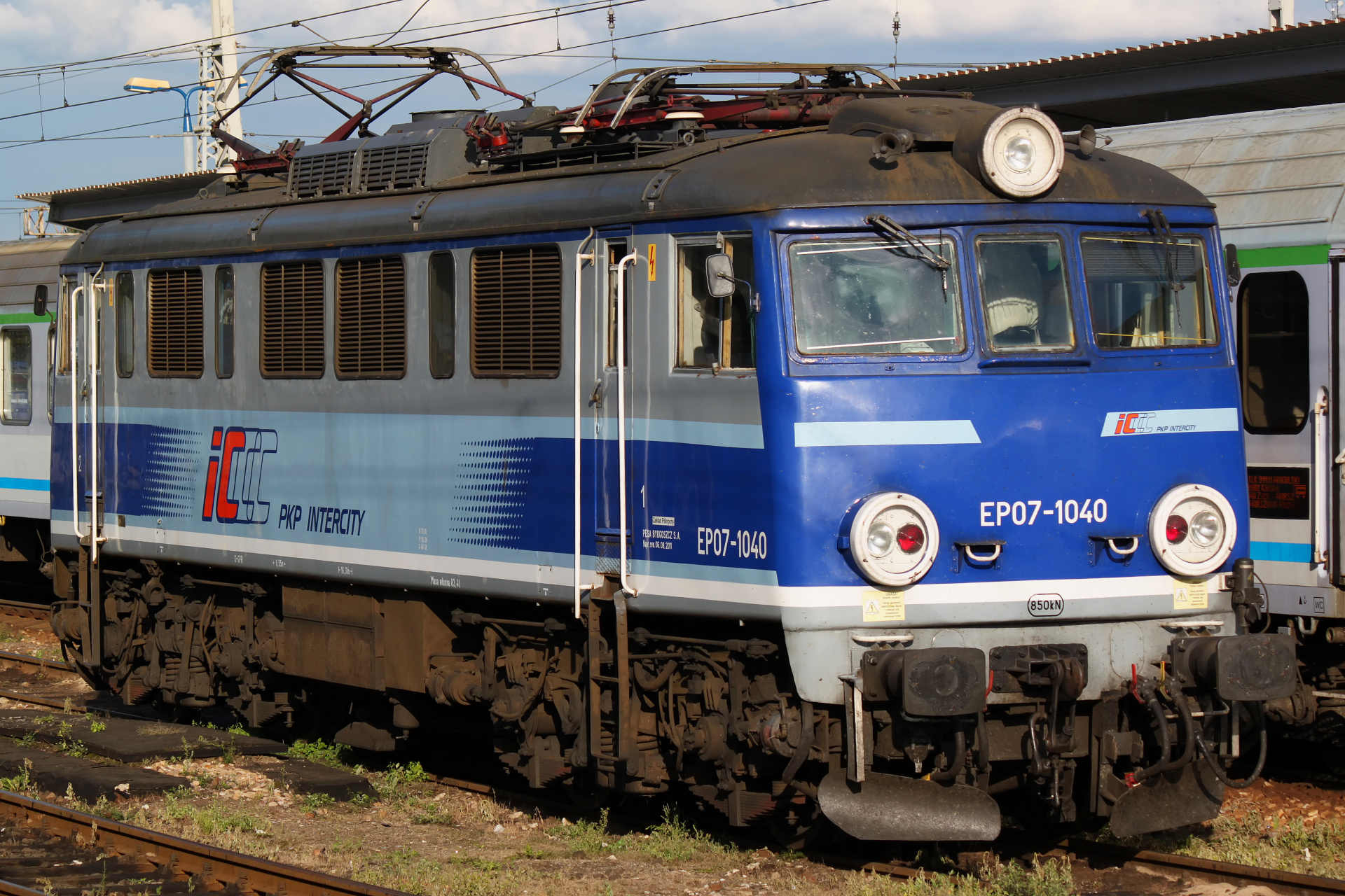 EP07-1040 (Vehicles » Trains and Locomotives » Pafawag 4E » PKP Intercity)