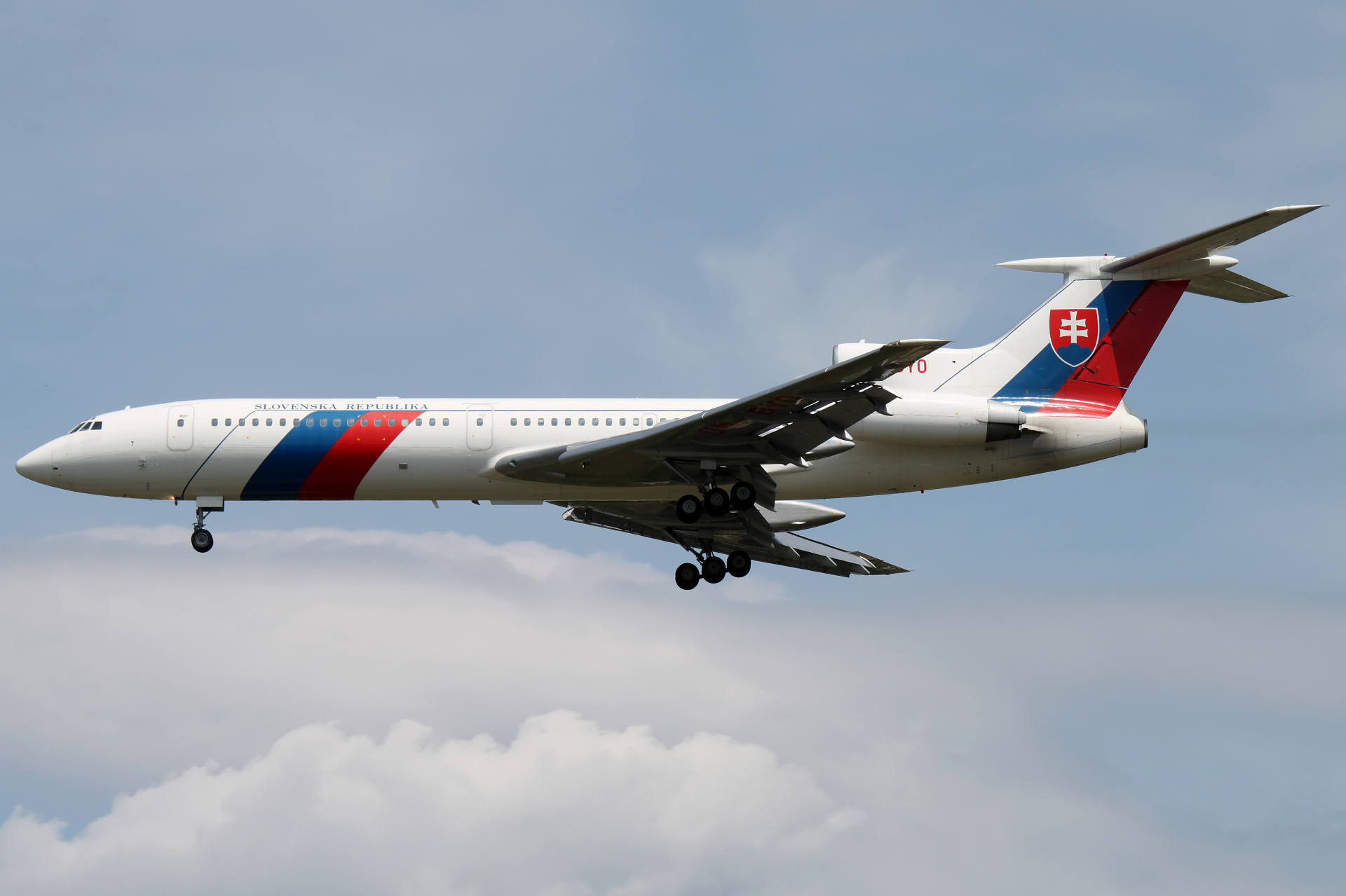 OM-BYO (Samoloty » Spotting na EPWA » Tupolew Tu-154M » Służba Lotnicza Rządu Słowacji)