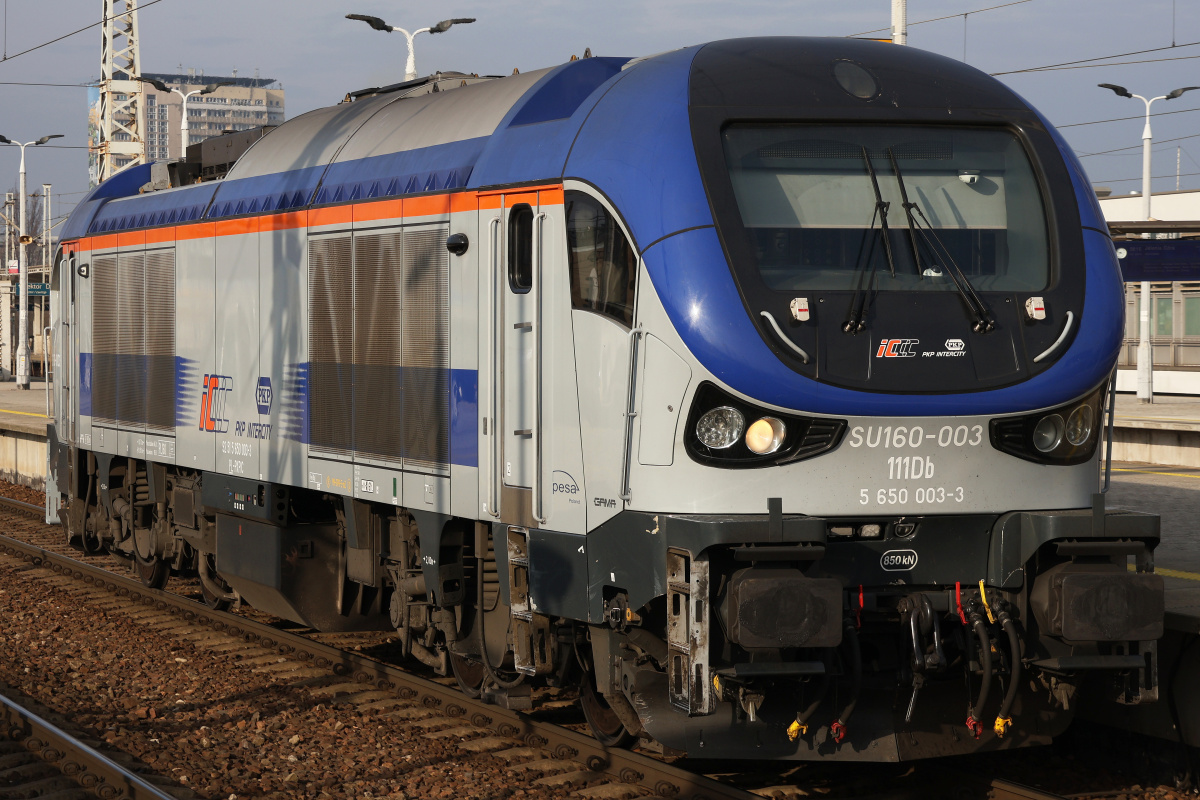 111Db SU160-003 (Pojazdy » Pociągi i lokomotywy » Pesa Gama)