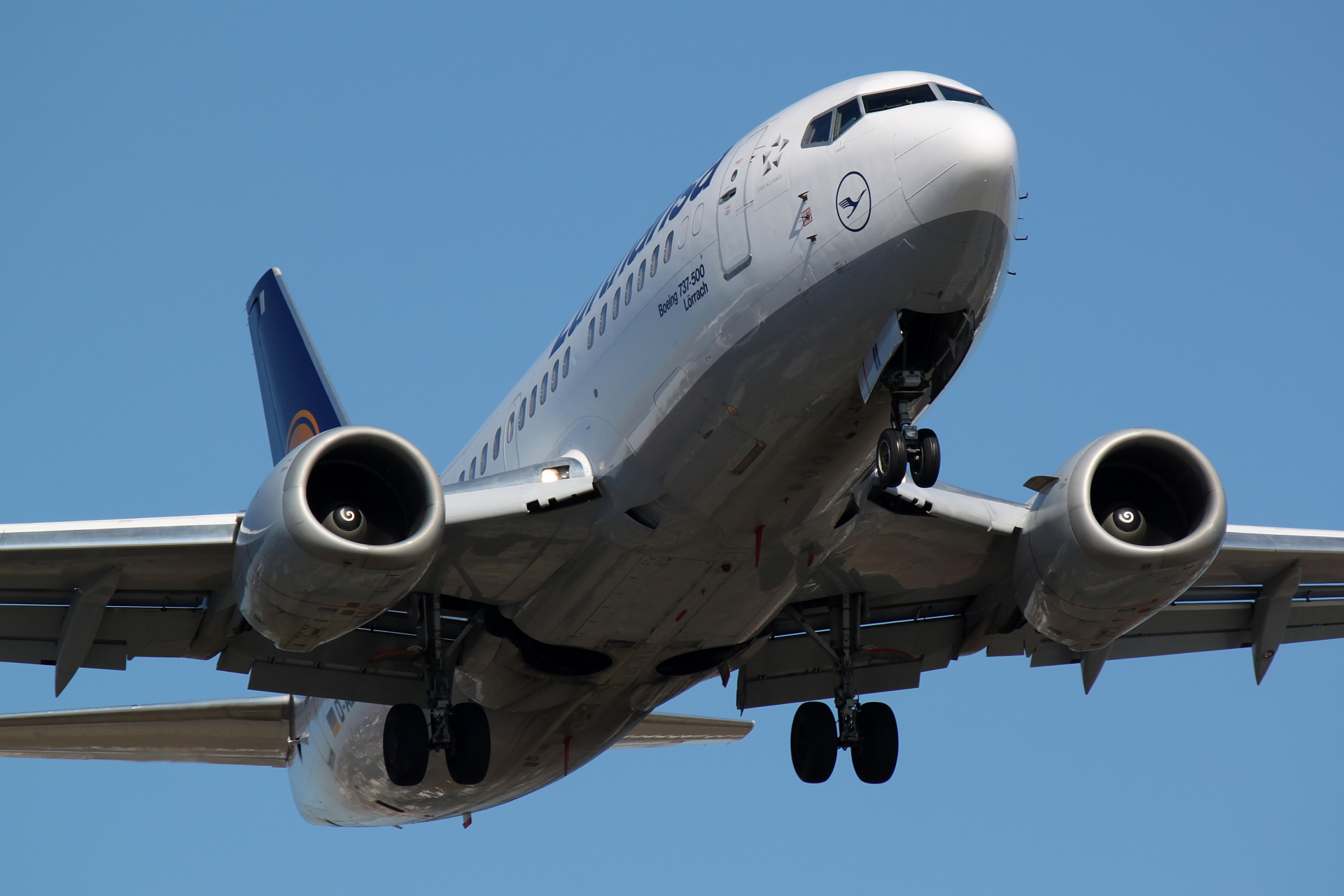 D-ABII (Aircraft » EPWA Spotting » Boeing 737-500 » Lufthansa)