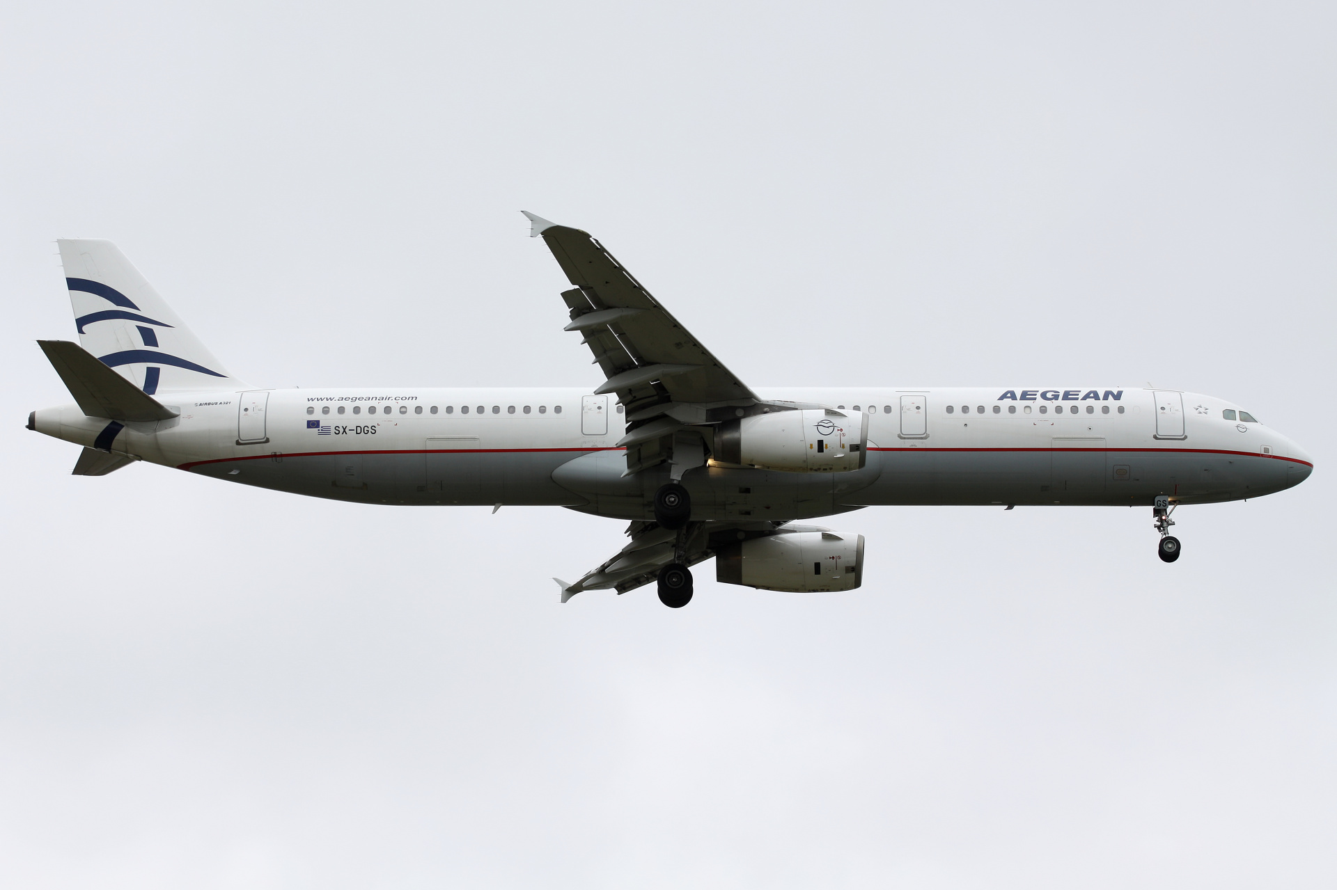 SX-DGS (Aircraft » EPWA Spotting » Airbus A321-200 » Aegean Airlines)