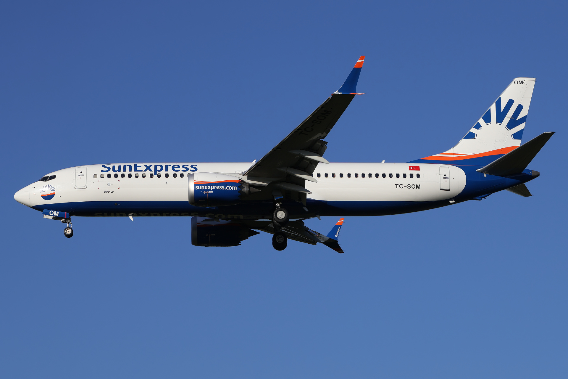 TC-SOM (Aircraft » EPWA Spotting » Boeing 737-8 MAX » SunExpress)