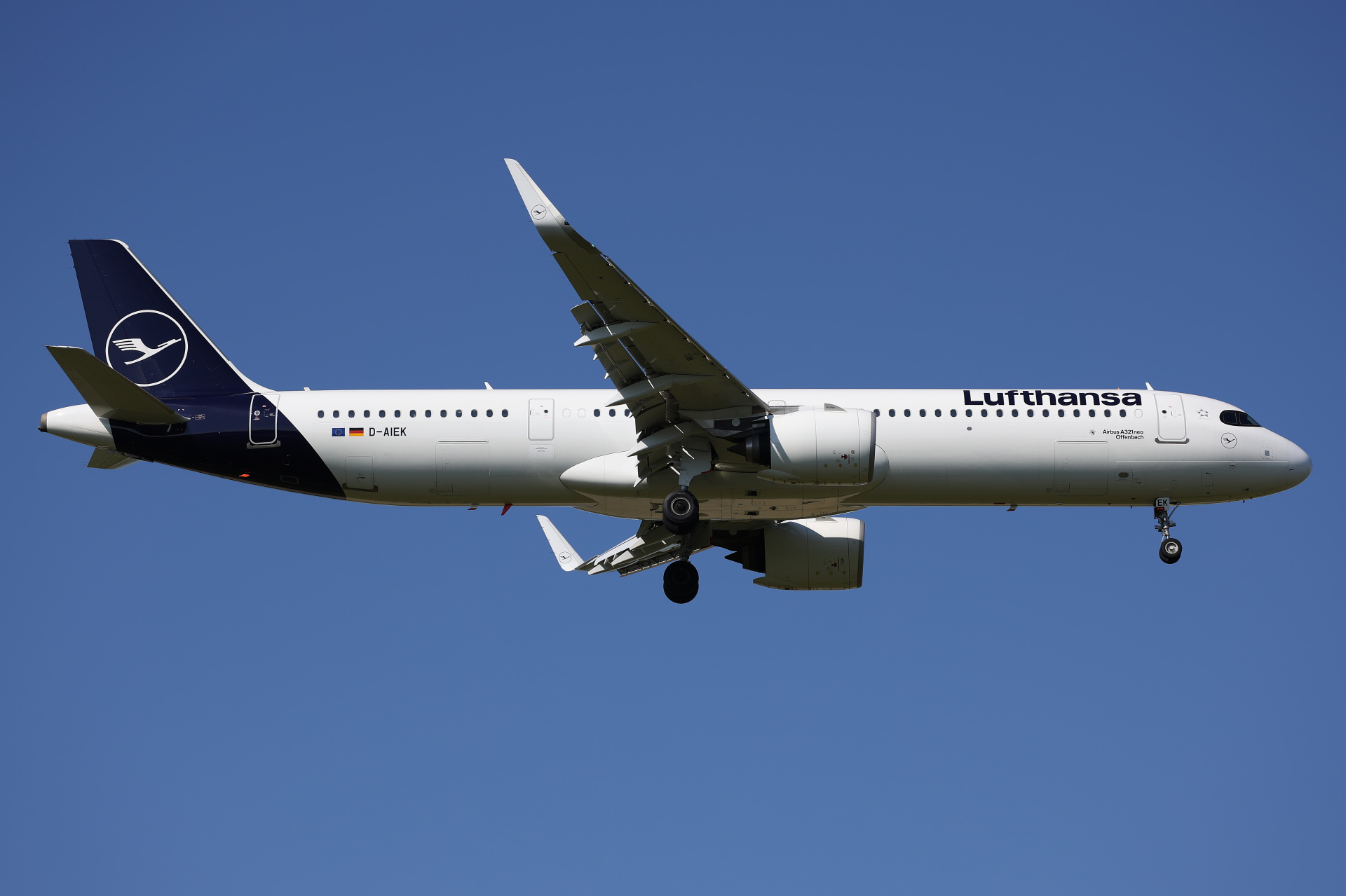 D-AIEK (Aircraft » EPWA Spotting » Airbus A321neo » Lufthansa)