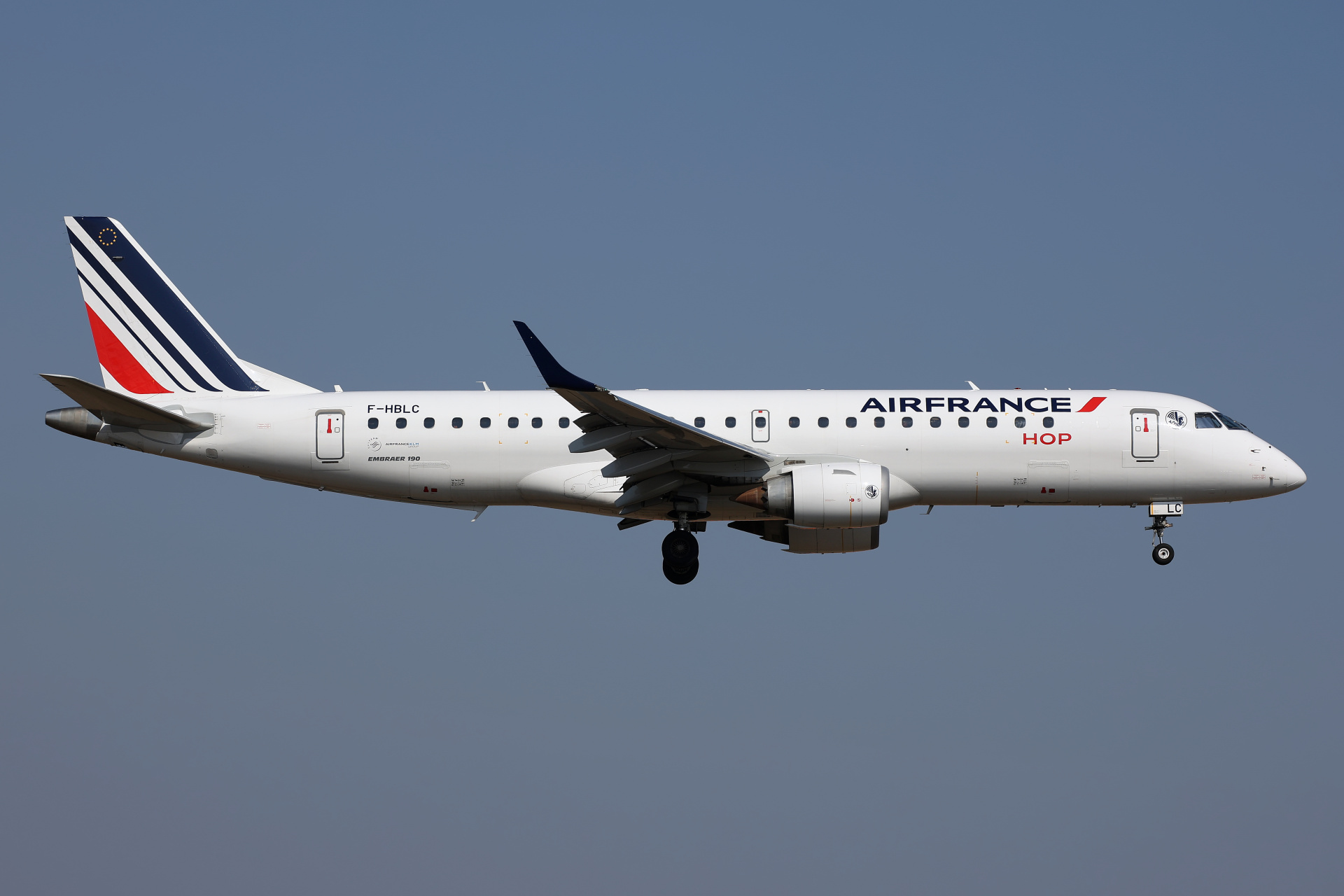F-HBLC (Aircraft » EPWA Spotting » Embraer E190 (ERJ-190-100) » Air France Hop)
