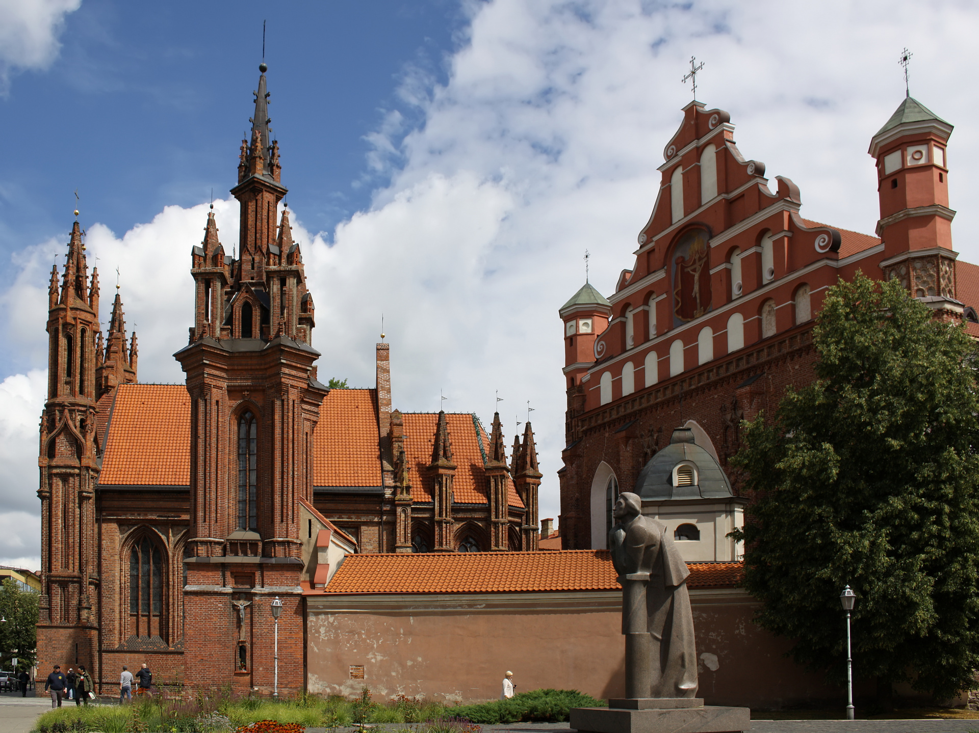 The Monument of Adam Mickiewicz, St. Anne's Church and Church of St. Francis and St. Bernard (Travels » Vilnius » Churches)
