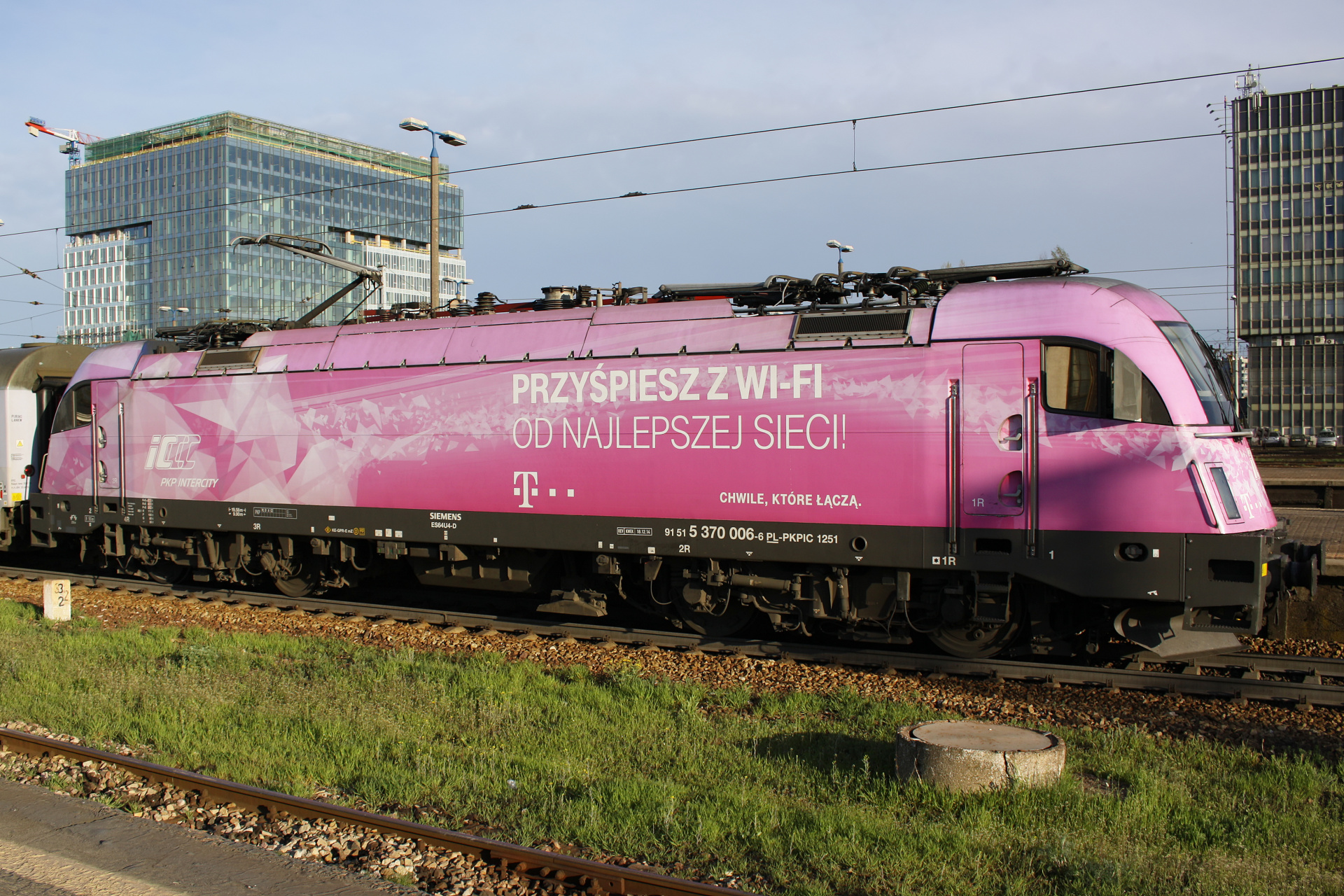 EU44-006 (T-Mobile Wi-Fi livery) (Vehicles » Trains and Locomotives » Siemens EuroSprinter ES64U4 Taurus (Husarz))