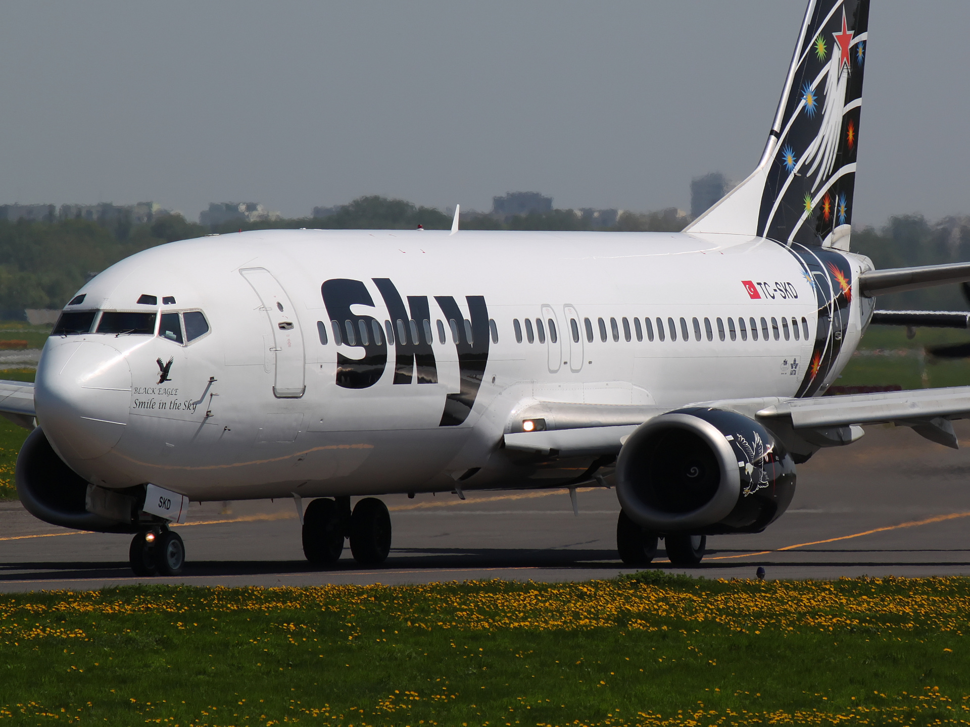 TC-SKD (Aircraft » EPWA Spotting » Boeing 737-400 » Sky Airlines)