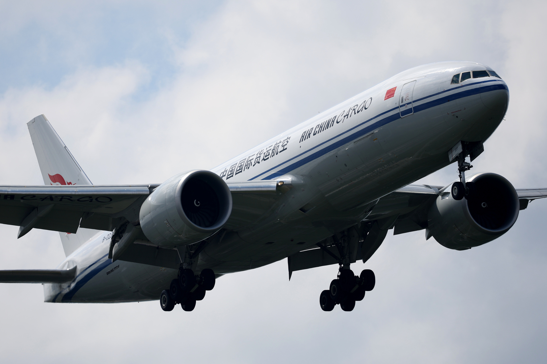 B-223T (Aircraft » EPWA Spotting » Boeing 777F » Air China Cargo)