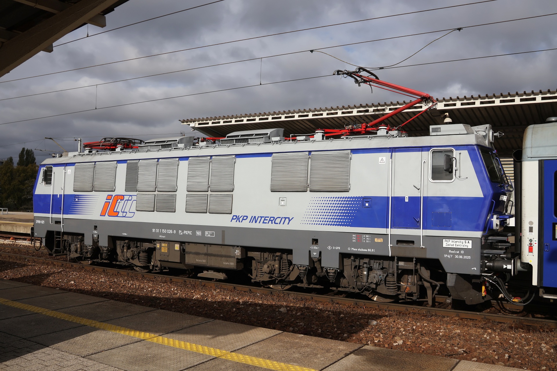104Ec, EP09-021 (Vehicles » Trains and Locomotives » Pafawag 104E, PKP Intercity)