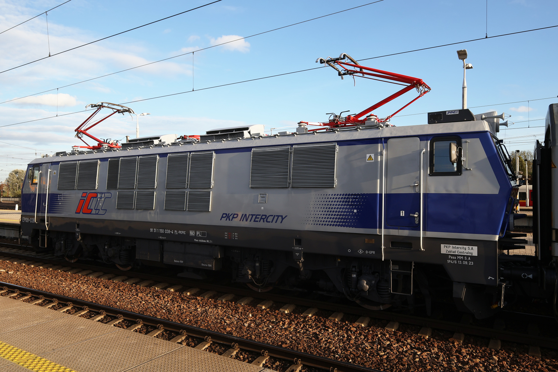 104Ec, EP09-038 (Vehicles » Trains and Locomotives » Pafawag 104E, PKP Intercity)