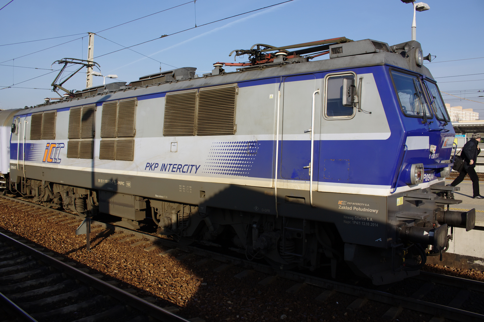 EP09-047 (Vehicles » Trains and Locomotives » Pafawag 104E)