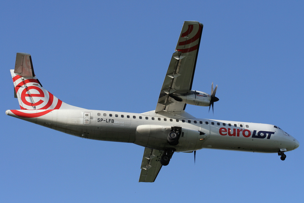 SP-LFB (Aircraft » EPWA Spotting » ATR 72 » EuroLOT)